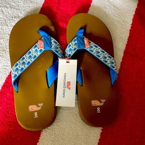 Never worn super cute flip flops